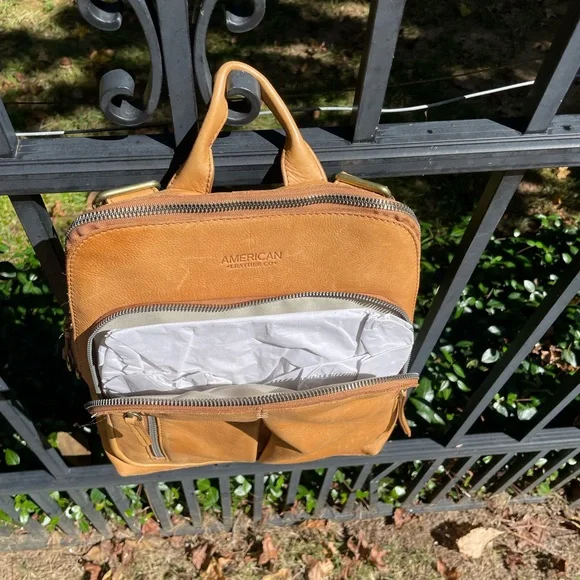 NWOT American Leather Co. Cleveland Backpack - Picture 3 of 6